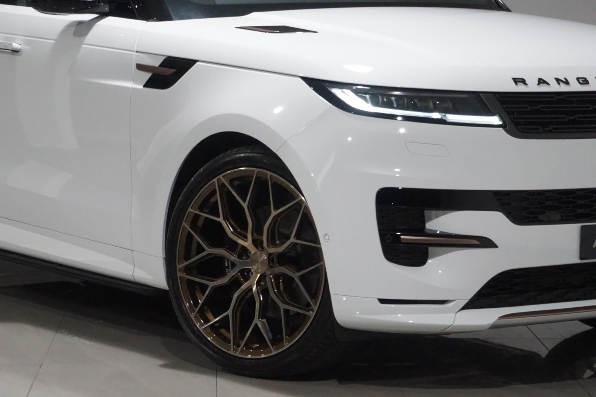 Land Rover Range Rover Sport 3.0 D300 MHEV Dynamic SE Auto 4WD Euro 6 (s/s) 5dr